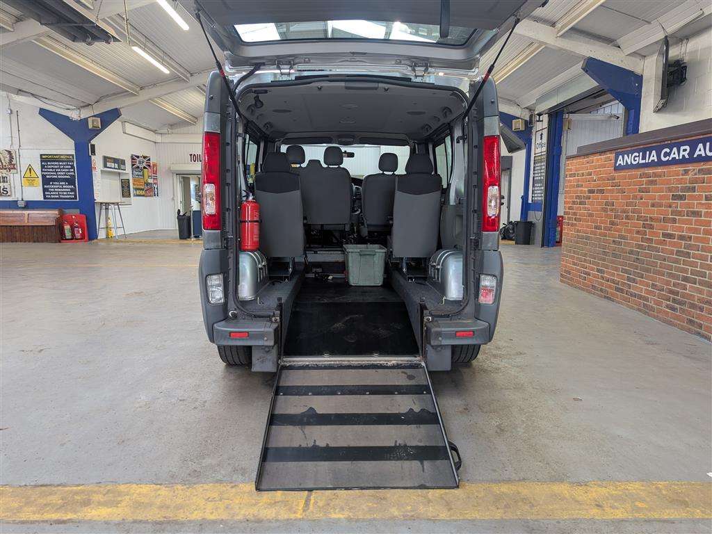 <p>2013 VAUXHALL VIVARO 2900 COMBI CDTI SW W.A.V.</p>
