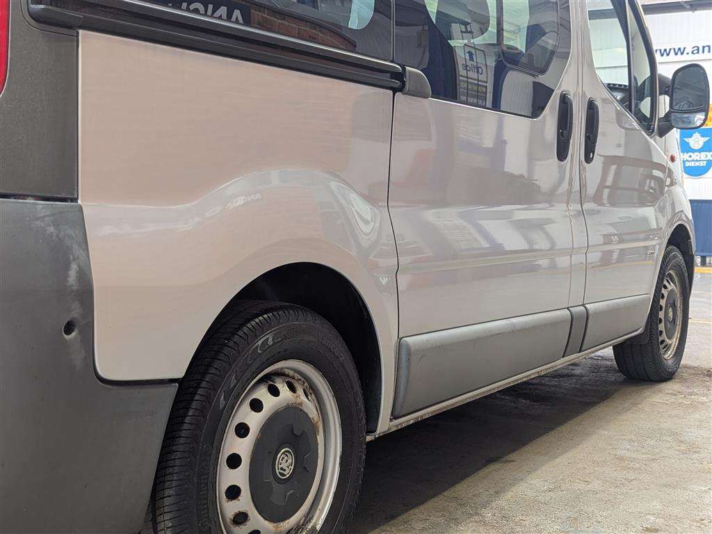 <p>2013 VAUXHALL VIVARO 2900 COMBI CDTI SW W.A.V.</p>