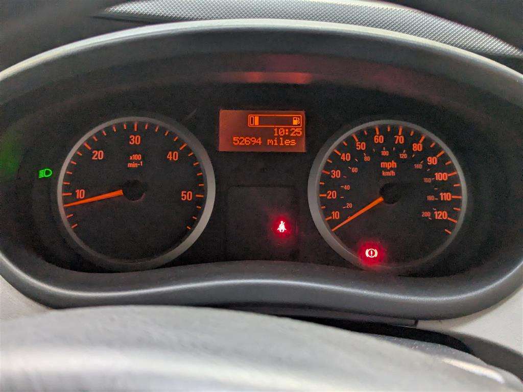 <p>2013 VAUXHALL VIVARO 2900 COMBI CDTI SW W.A.V.</p>