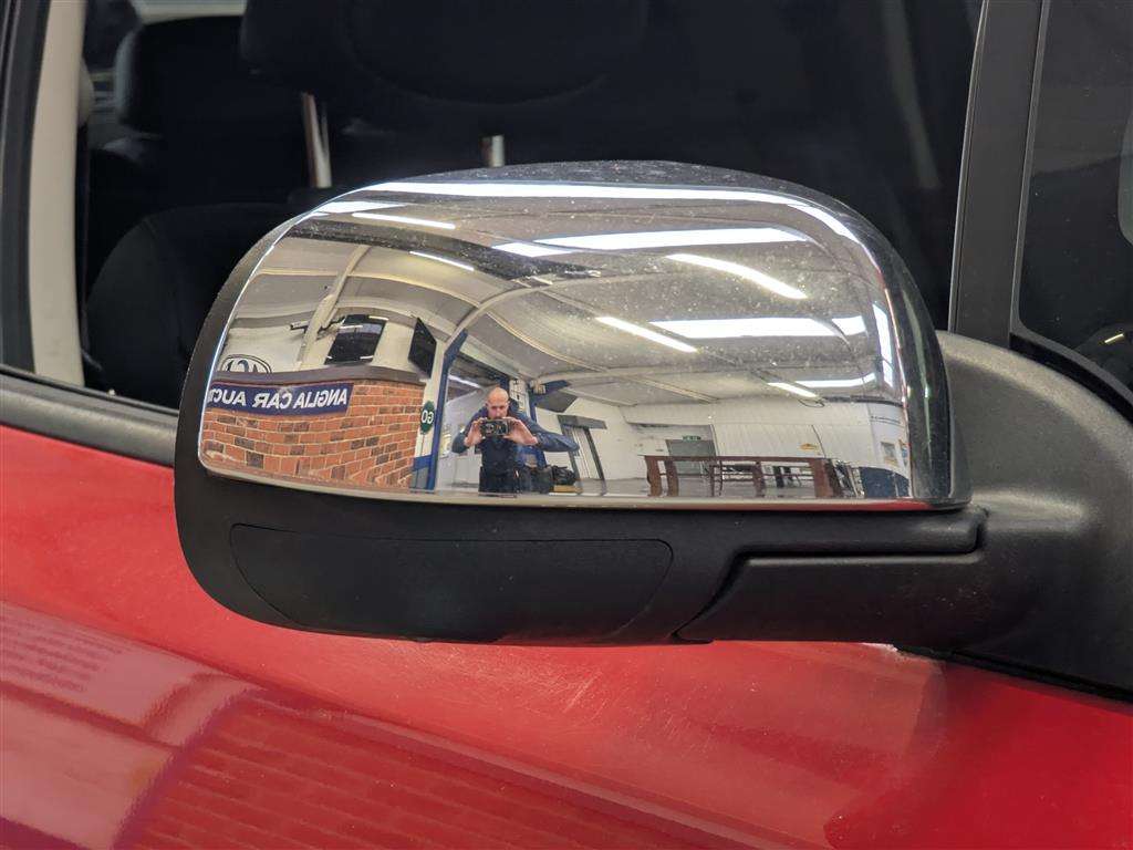 <p>2017 NISSAN LEAF TEKNA 24KWH</p>