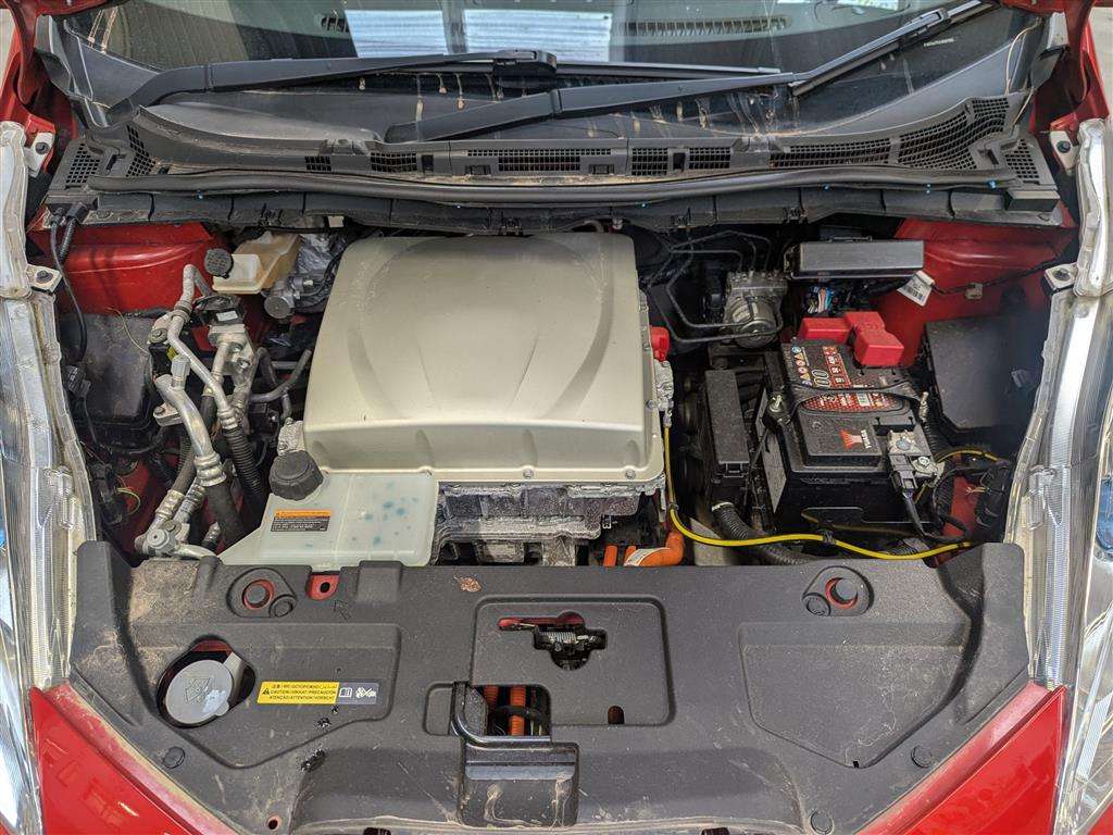 <p>2017 NISSAN LEAF TEKNA 24KWH</p>