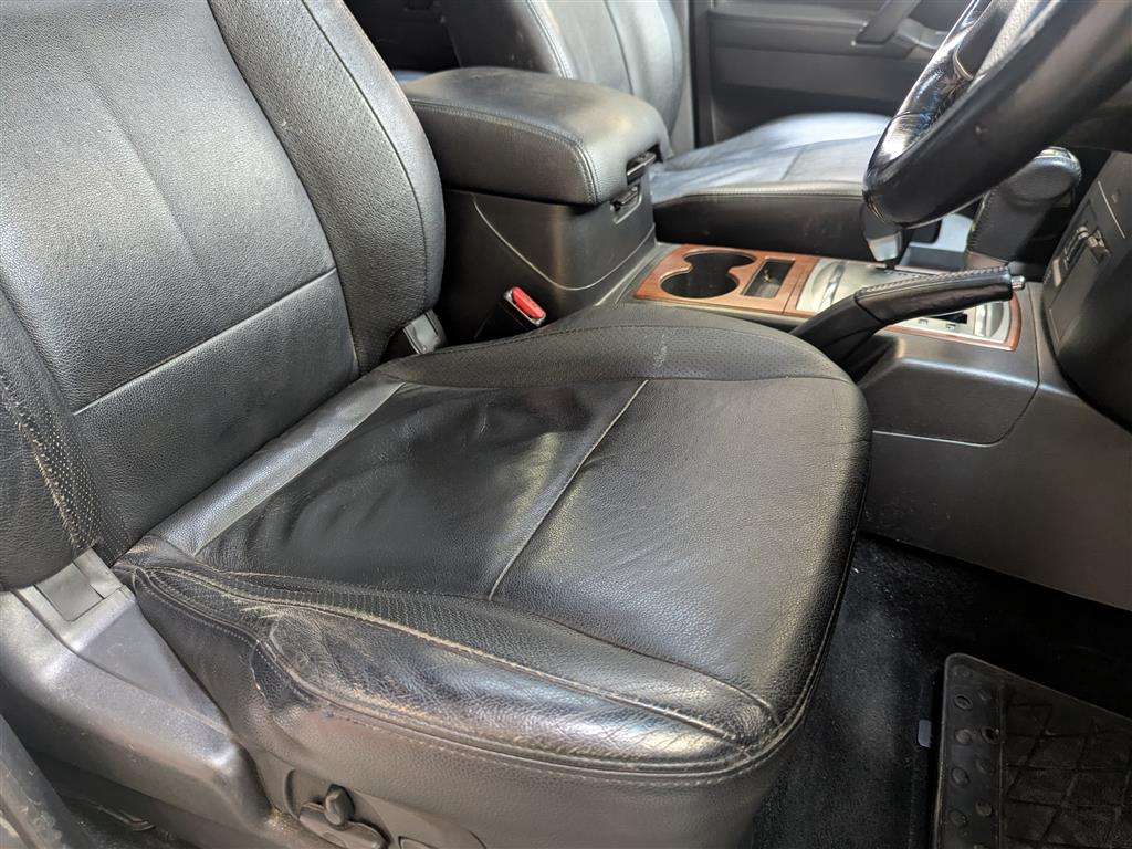 <p>2014 MITSUBISHI SHOGUN SG3 DI-D LWB AUTO</p>