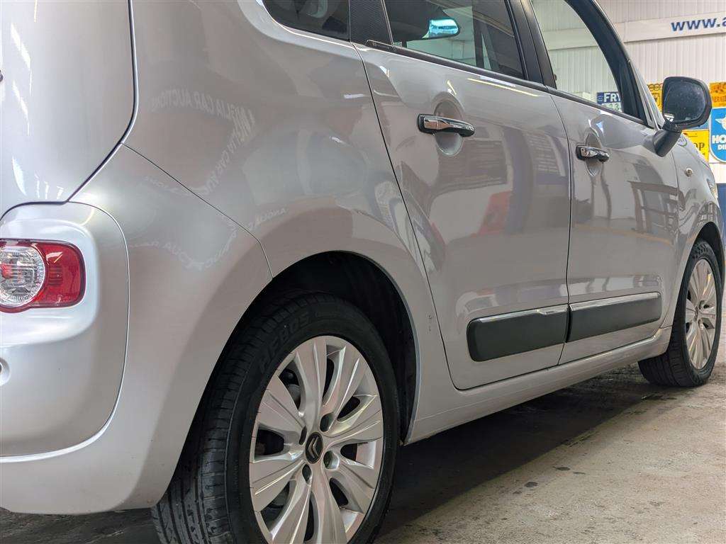 <p>2015 CITROEN C3 PICASSO EXCLUSIVE S-A</p>