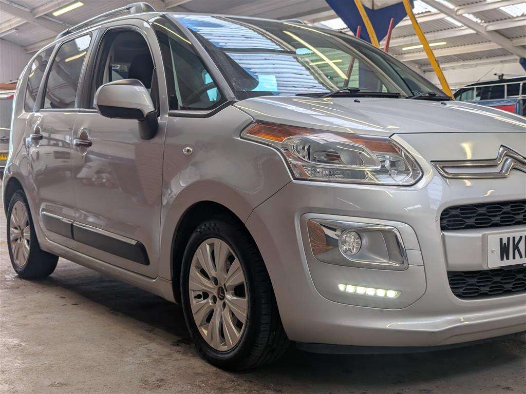 <p>2015 CITROEN C3 PICASSO EXCLUSIVE S-A</p>