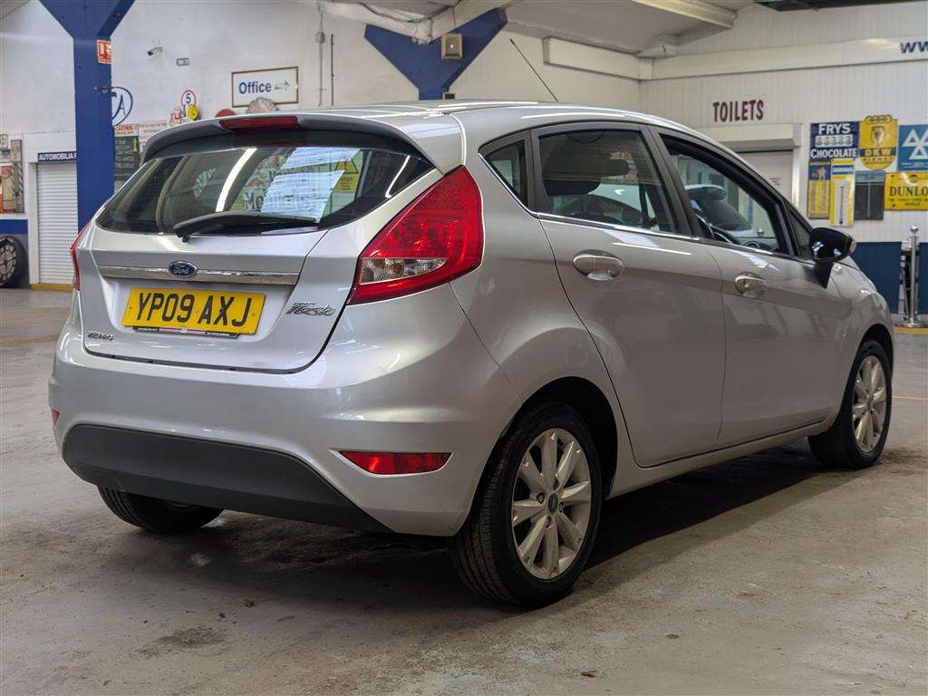 <p>2009 FORD FIESTA ZETEC 82</p>