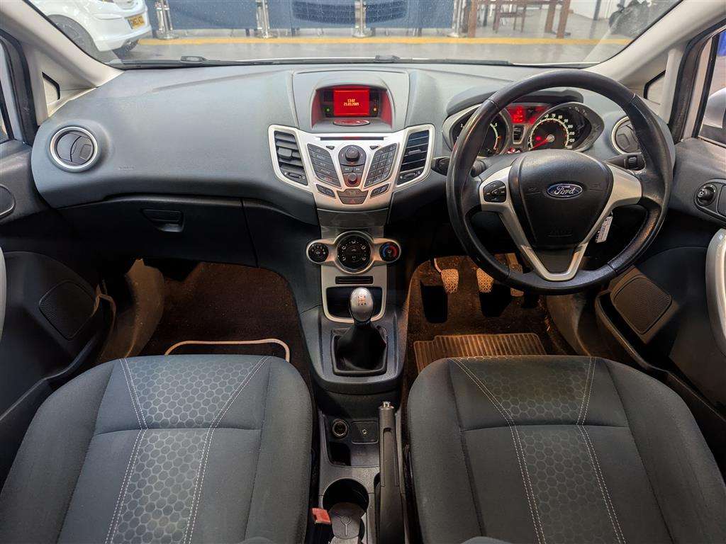 <p>2009 FORD FIESTA ZETEC 82</p>