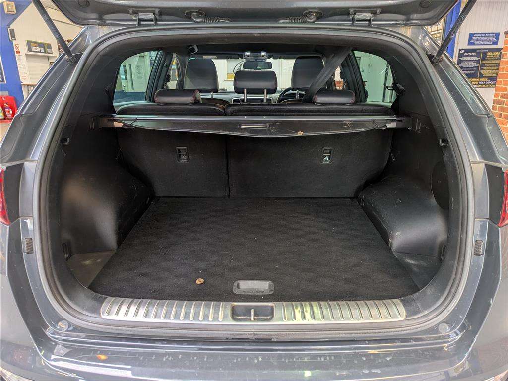 <p>2018 KIA SPORTAGE GT-LINE CRDI ISG</p>