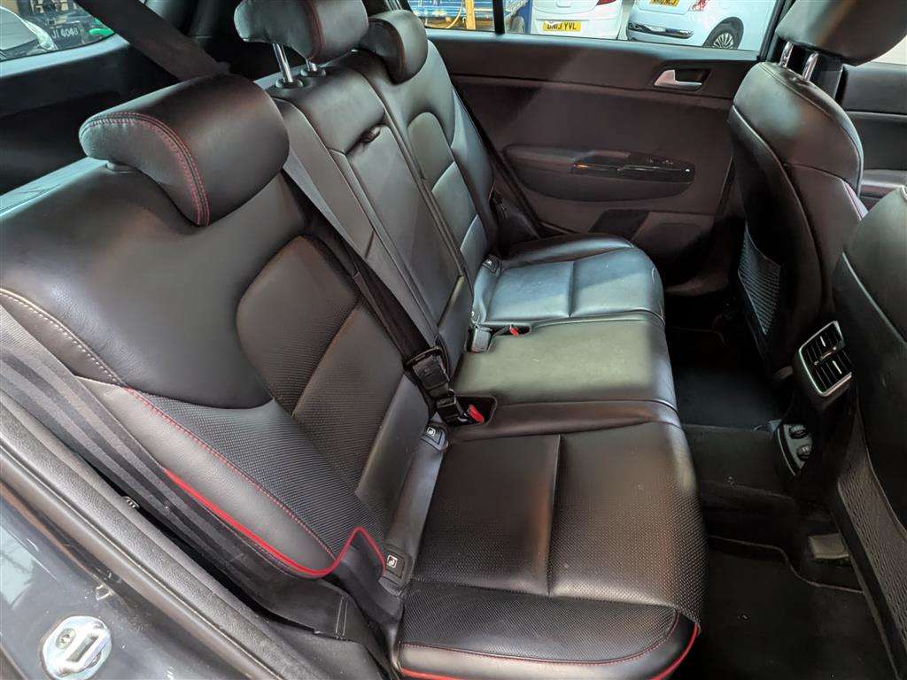 <p>2018 KIA SPORTAGE GT-LINE CRDI ISG</p>