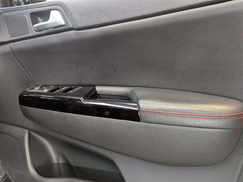 <p>2018 KIA SPORTAGE GT-LINE CRDI ISG</p>