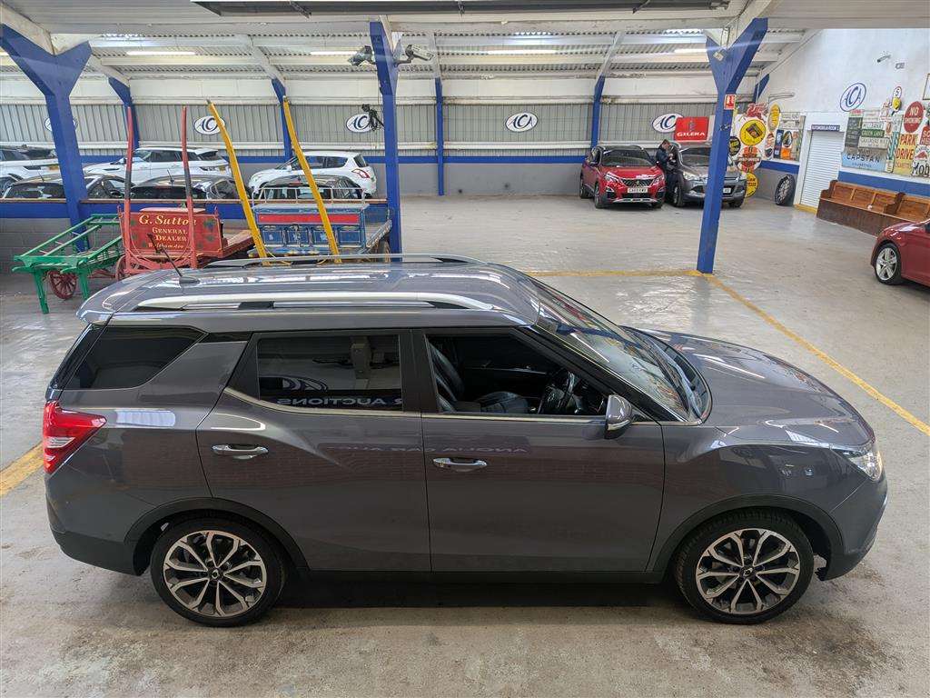 <p>2019 SSANGYONG TIVOLI XLV ULTIMATE TD</p>