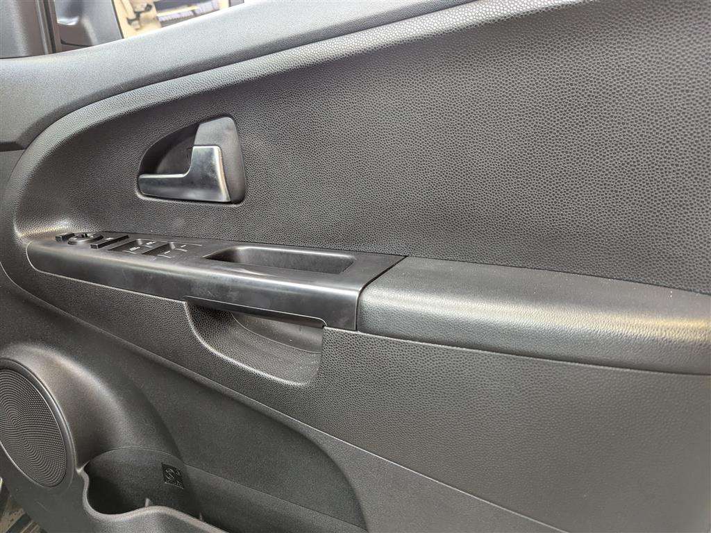 <p>2016 KIA VENGA 2 ISG</p>