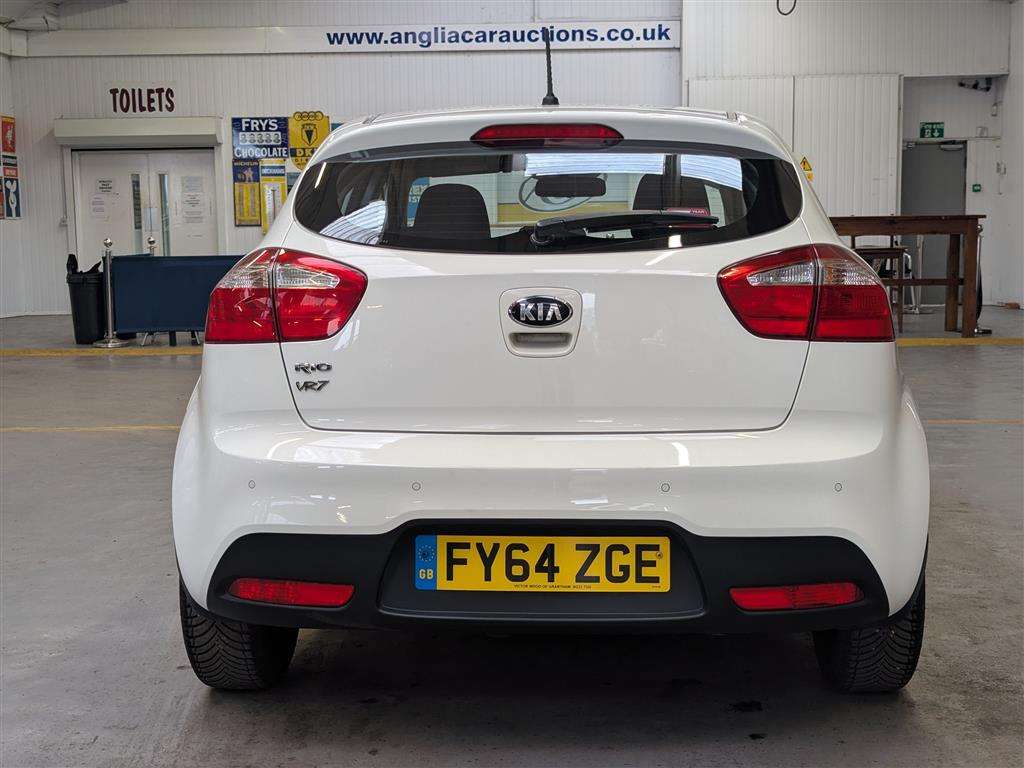 <p>2014 KIA RIO VR7</p>