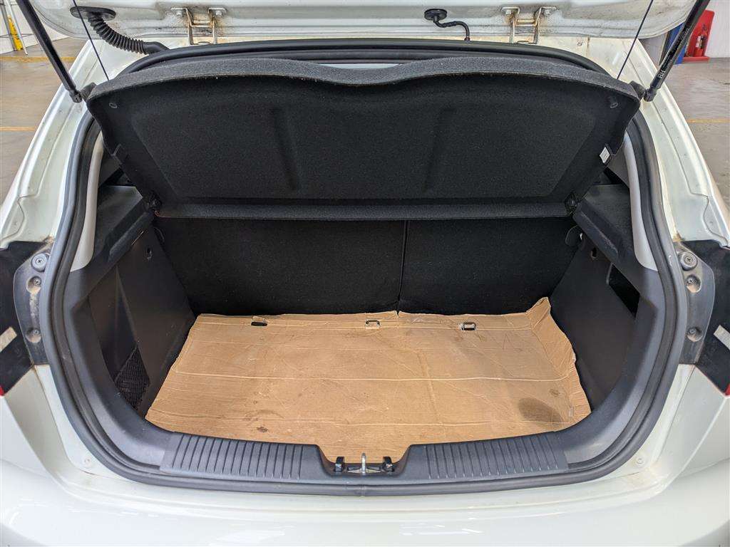 <p>2014 KIA RIO VR7</p>