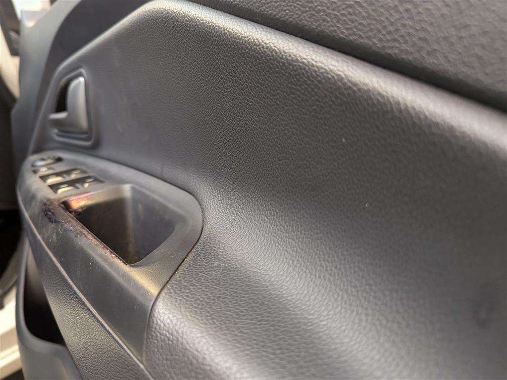 <p>2014 KIA RIO VR7</p>