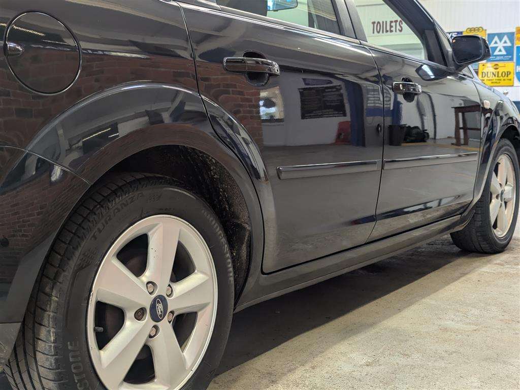 <p>2008 FORD FOCUS ZETEC CLIMATE</p>