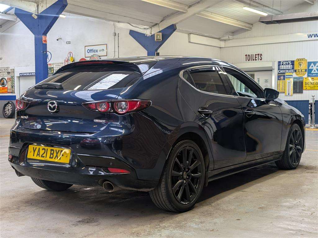 <p>2021 MAZDA 3 GT SPORT MHEV AUTO</p>