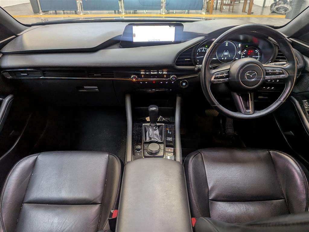 <p>2021 MAZDA 3 GT SPORT MHEV AUTO</p>