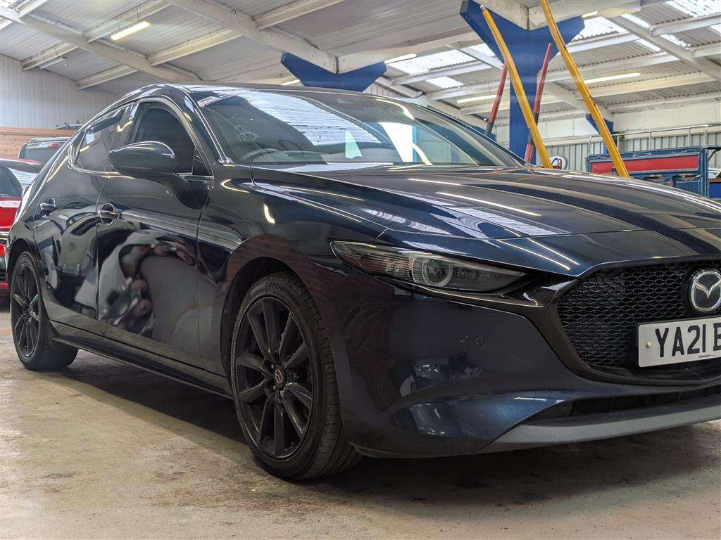 <p>2021 MAZDA 3 GT SPORT MHEV AUTO</p>
