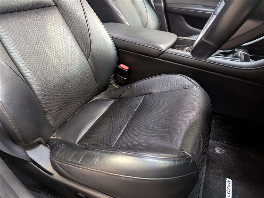 <p>2021 MAZDA 3 GT SPORT MHEV AUTO</p>