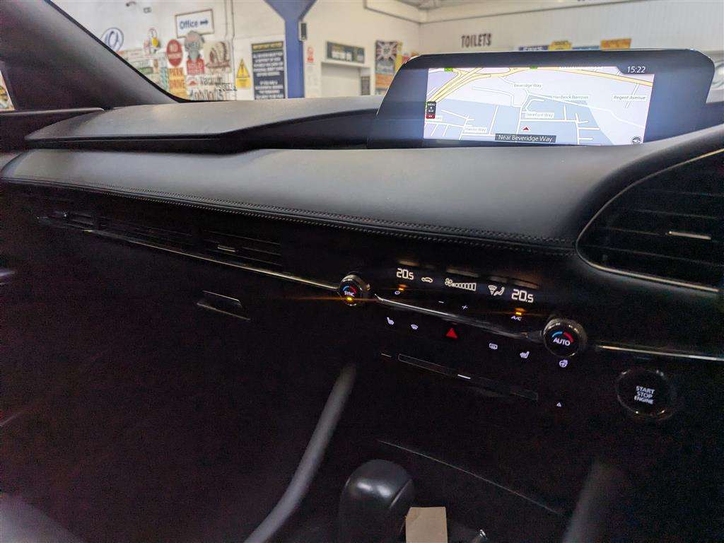 <p>2021 MAZDA 3 GT SPORT MHEV AUTO</p>