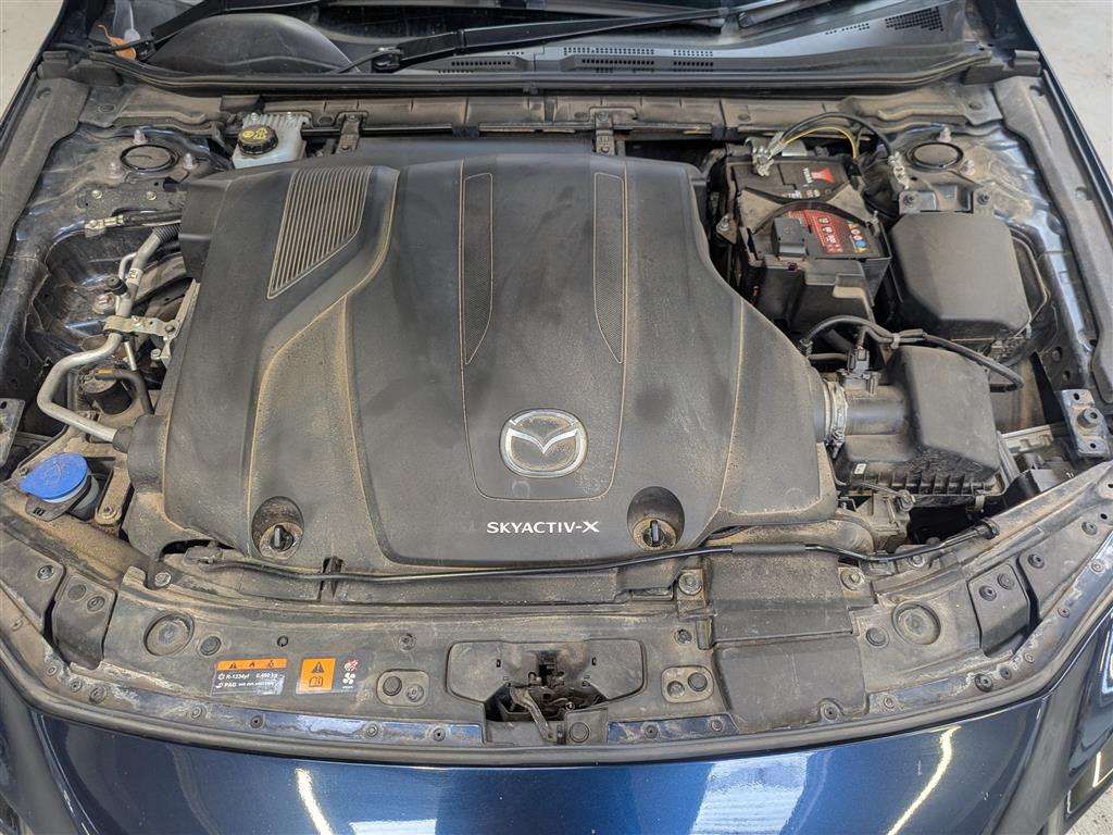 <p>2021 MAZDA 3 GT SPORT MHEV AUTO</p>