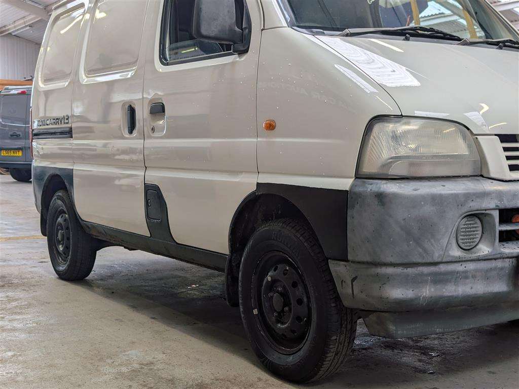 <p>2003 SUZUKI CARRY</p>