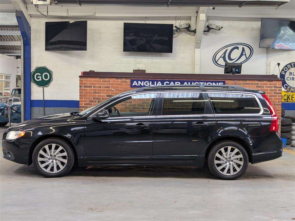 <p>2012 VOLVO V70 SE LUX T5 AUTO</p>