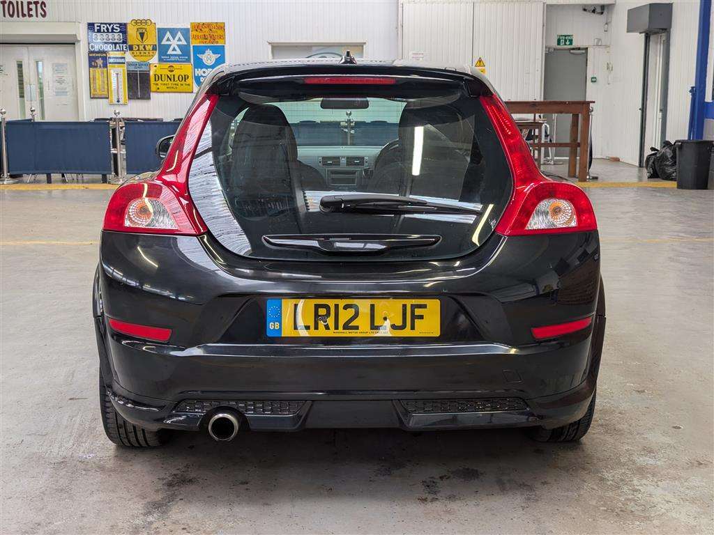 <p>2012 VOLVO C30 R-DESIGN D2</p>