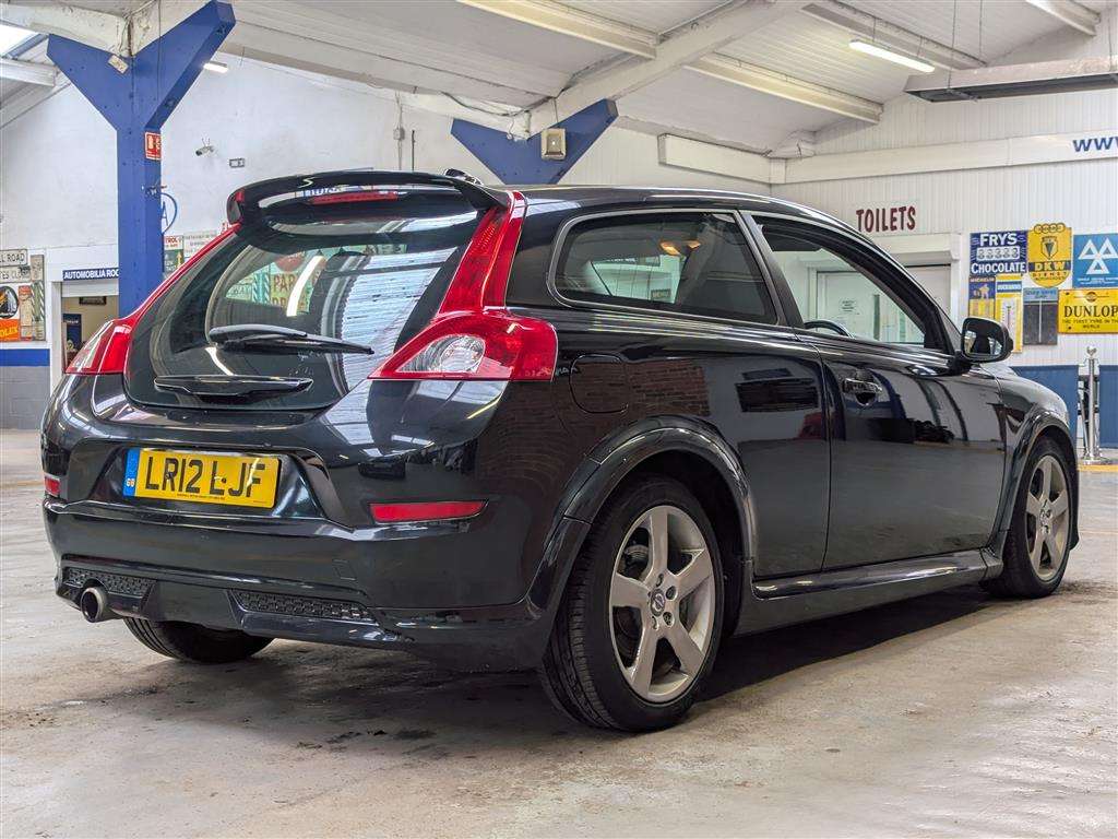 <p>2012 VOLVO C30 R-DESIGN D2</p>