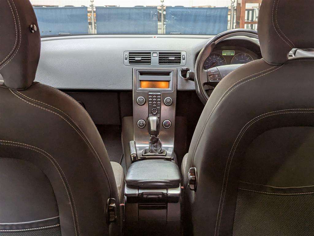 <p>2012 VOLVO C30 R-DESIGN D2</p>