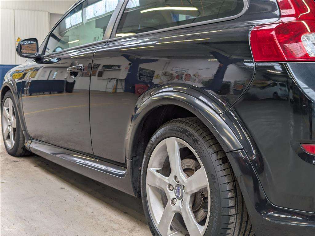 <p>2012 VOLVO C30 R-DESIGN D2</p>