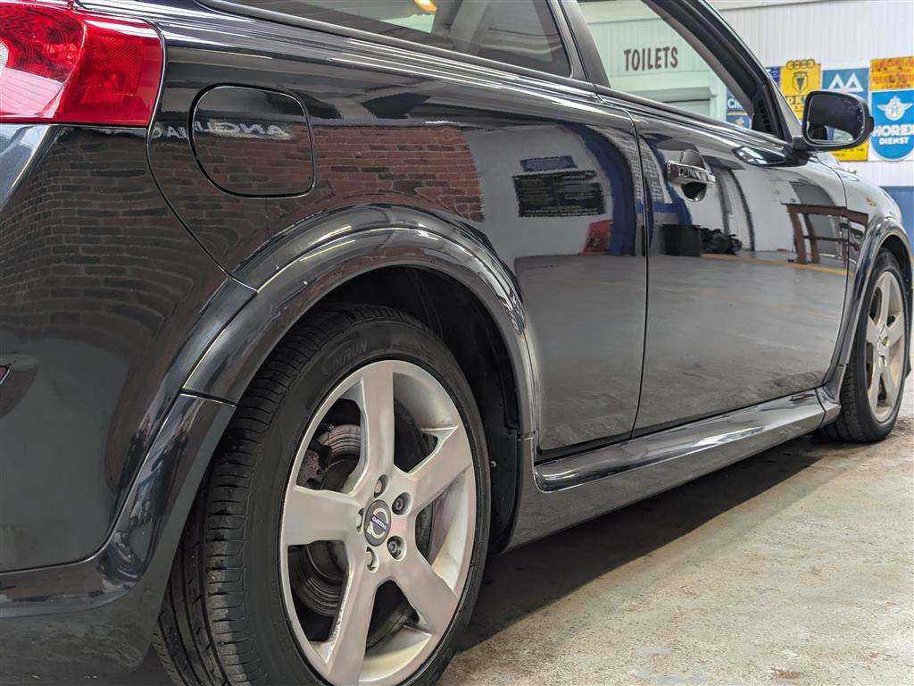 <p>2012 VOLVO C30 R-DESIGN D2</p>