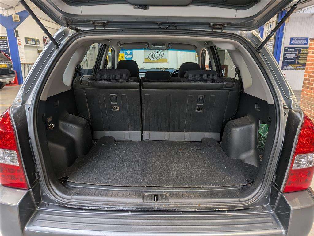 <p>2009 HYUNDAI TUCSON STYLE 2WD CRDI</p>