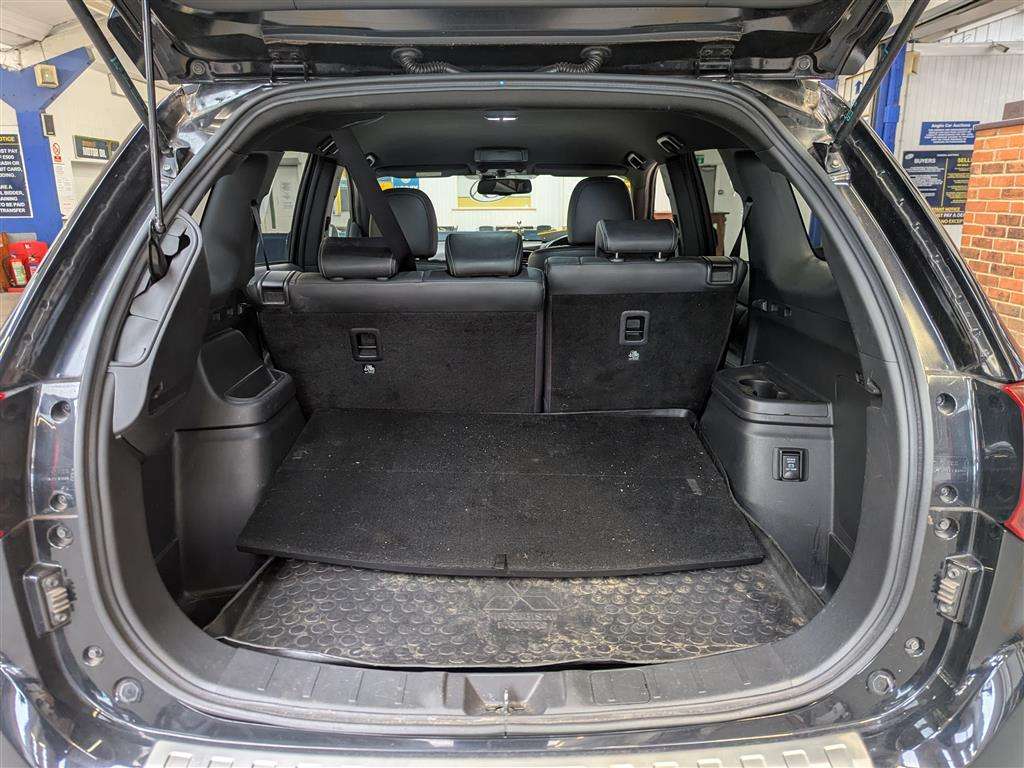 <p>2018 MITSUBISHI OUTLANDER 4H PHEV CVT</p>