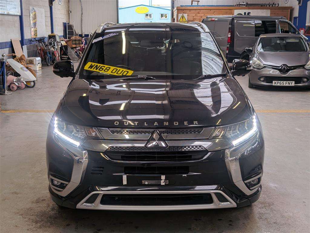 <p>2018 MITSUBISHI OUTLANDER 4H PHEV CVT</p>