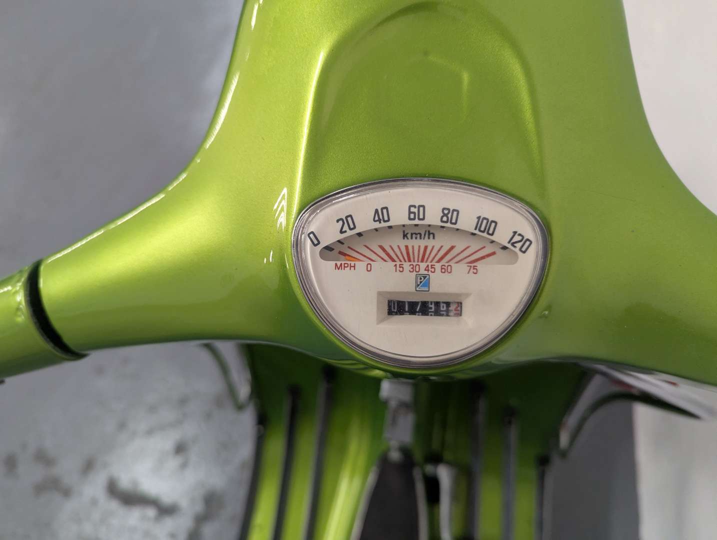 <p>1976 VESPA SUPER 150</p>