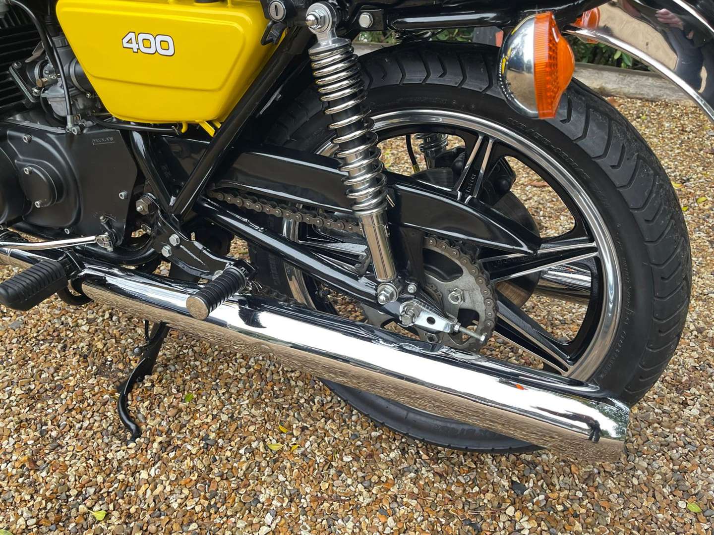 <p>1977 YAMAHA RD400</p>