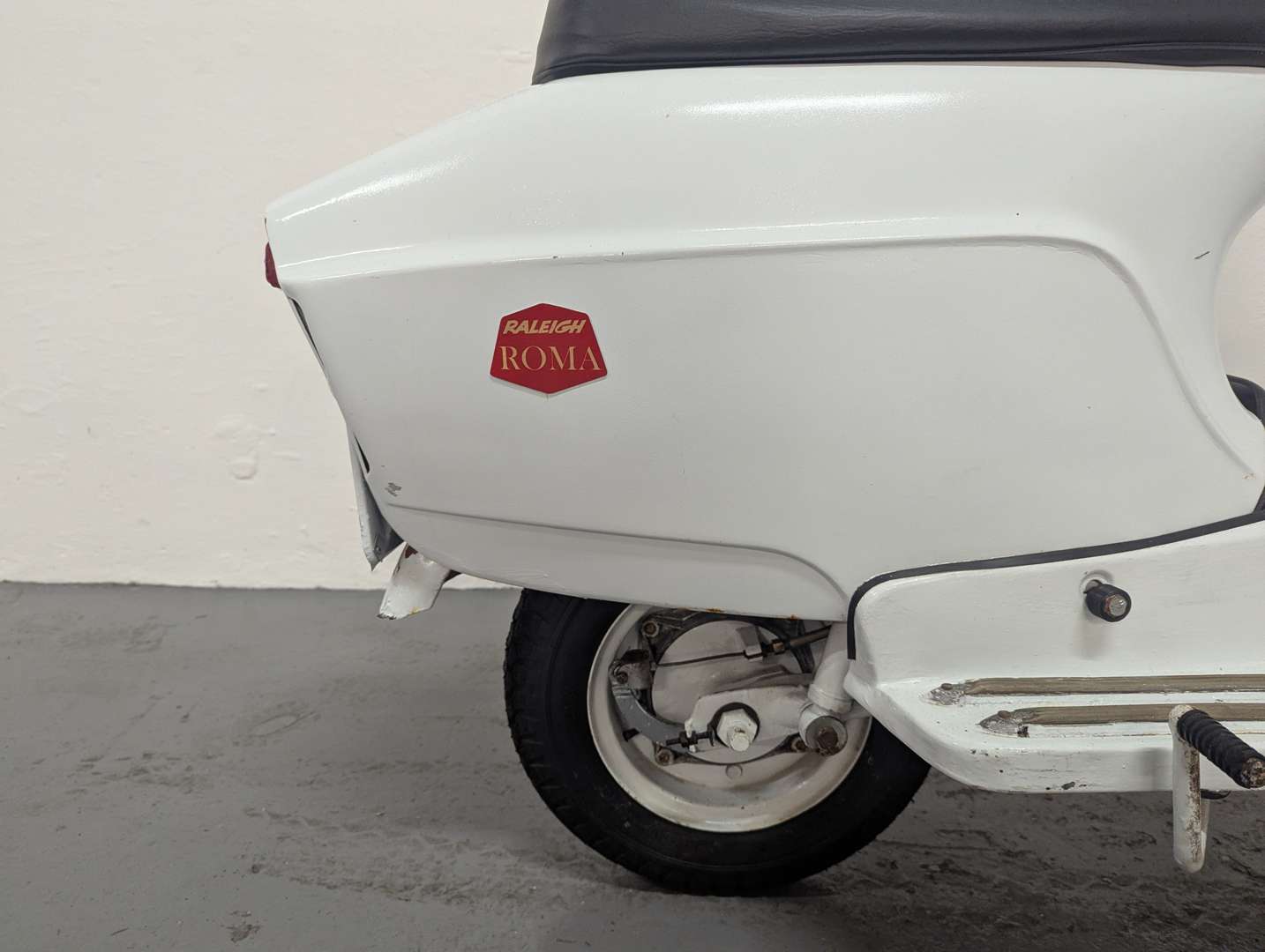 <p>1962 RALEIGH ROMA</p>