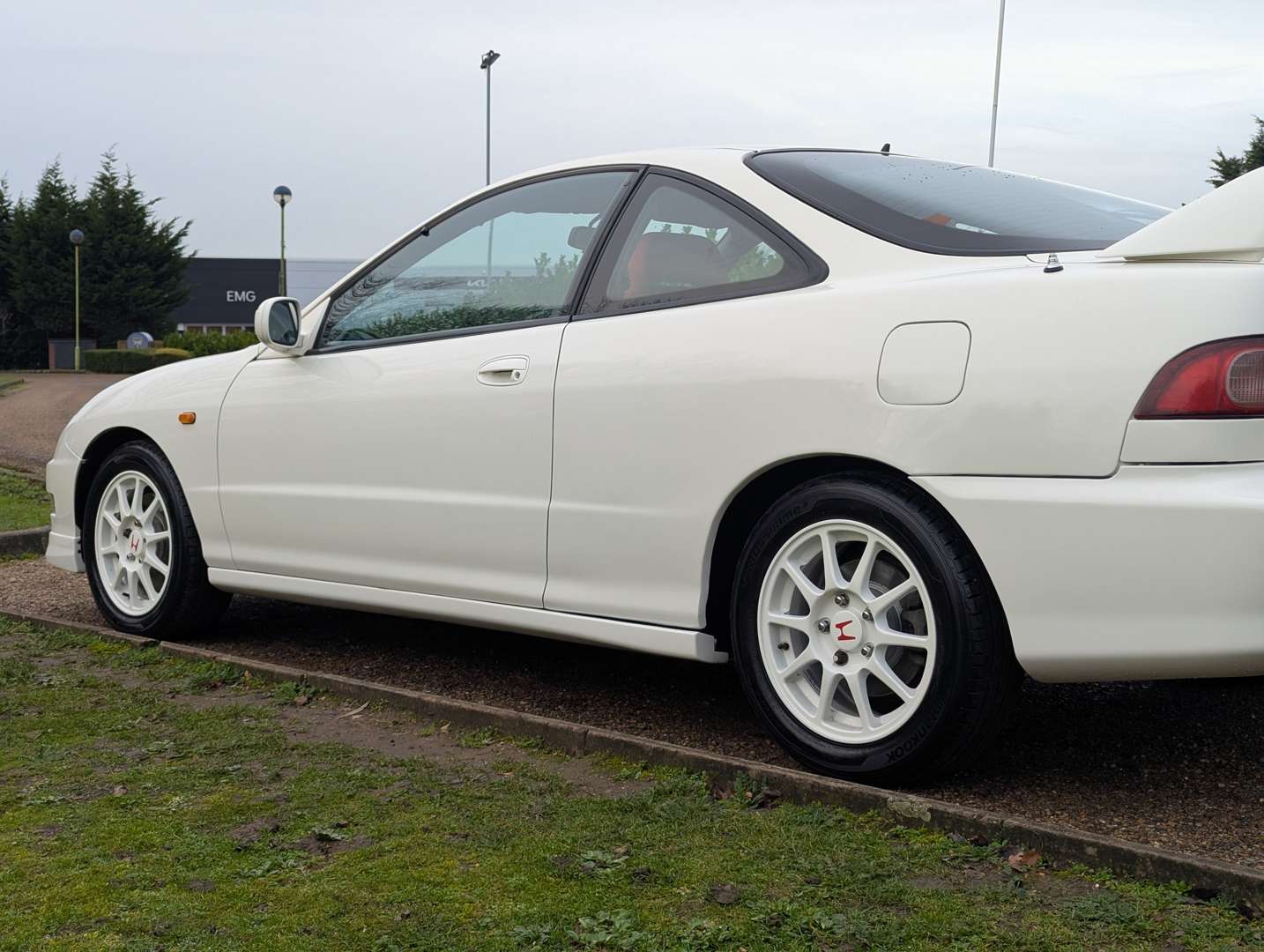 <p>1998 HONDA INTEGRA TYPE R DC2 - ONE REGISTERED OWNER FROM NEW</p>