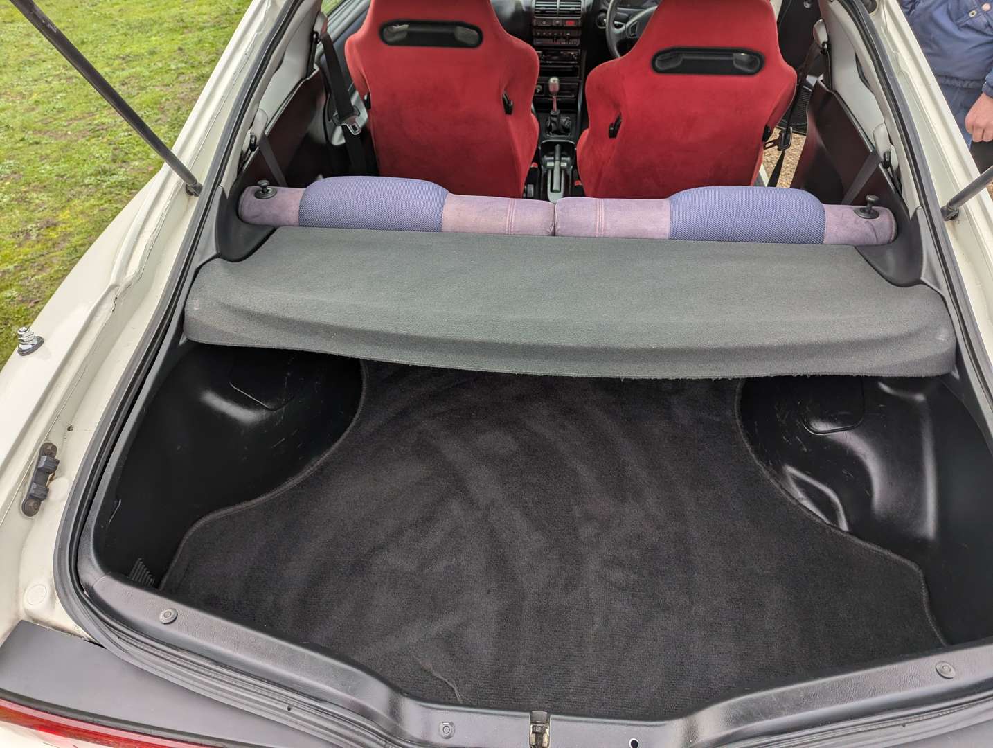 <p>1998 HONDA INTEGRA TYPE R DC2 - ONE REGISTERED OWNER FROM NEW</p>