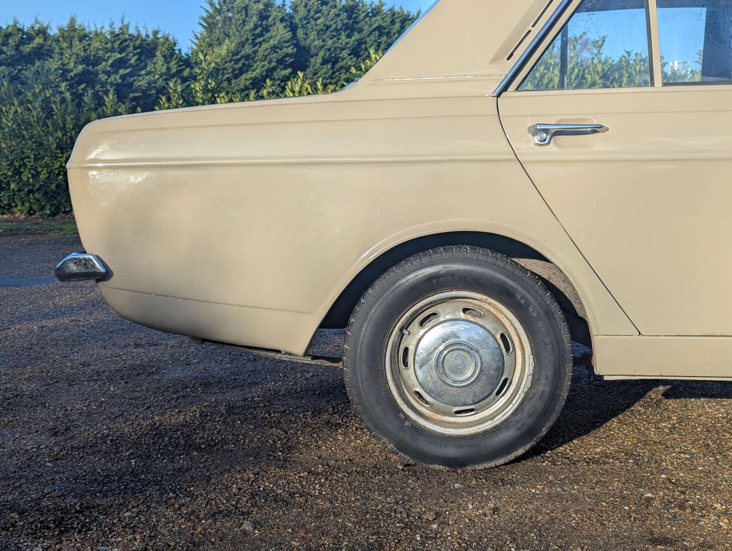 <p>1972 HILLMAN HUNTER SALOON</p>