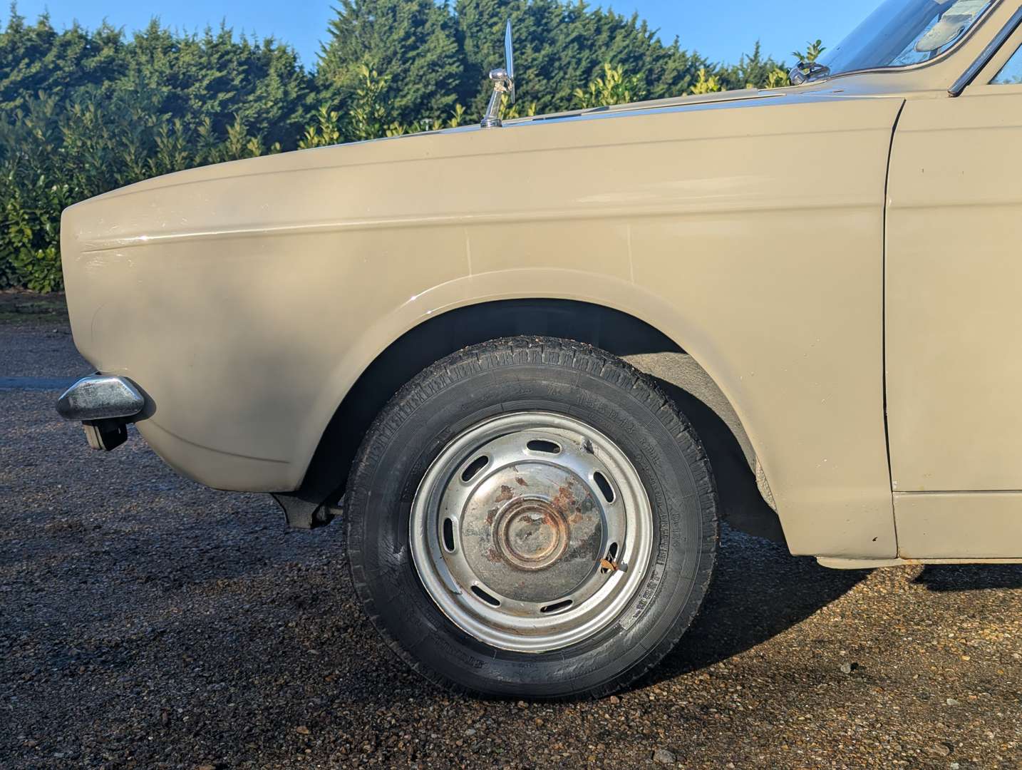 <p>1972 HILLMAN HUNTER SALOON</p>