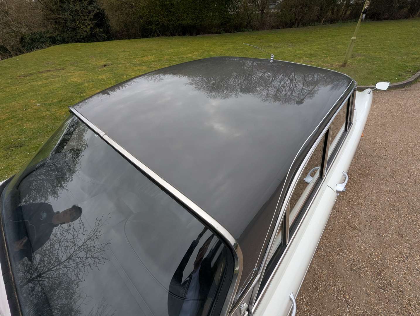 <p>1968 ROVER 3.5L COUPE</p>