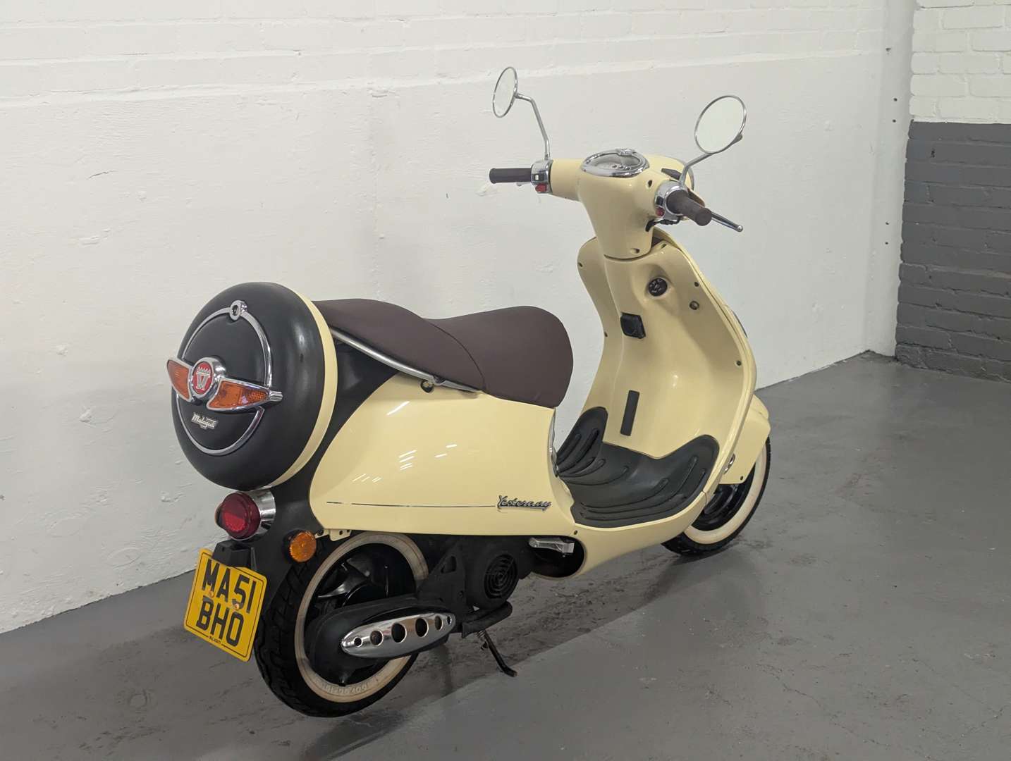 <p>2001 MALAGUTI YESTERDAY</p>