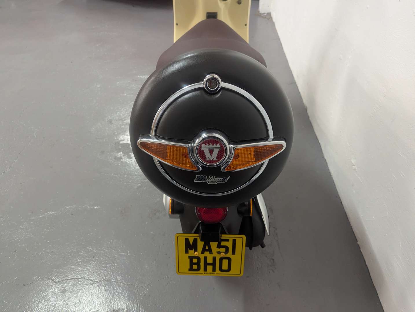 <p>2001 MALAGUTI YESTERDAY</p>