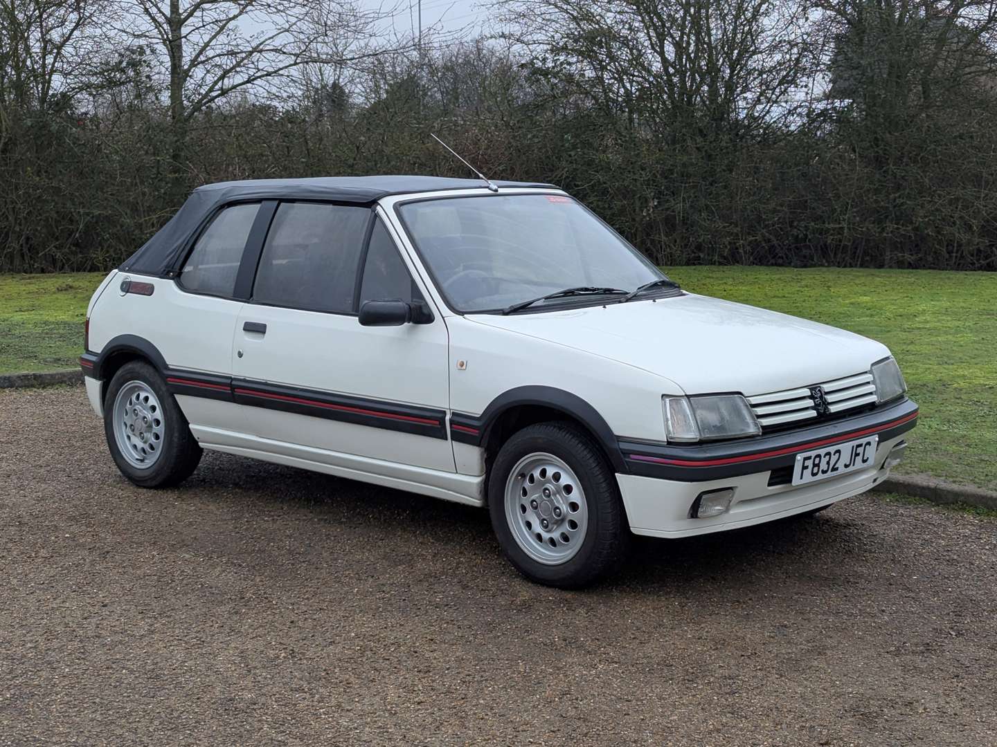 <p>1989 PEUGEOT 205 CABRIOLET JUNIOR</p>