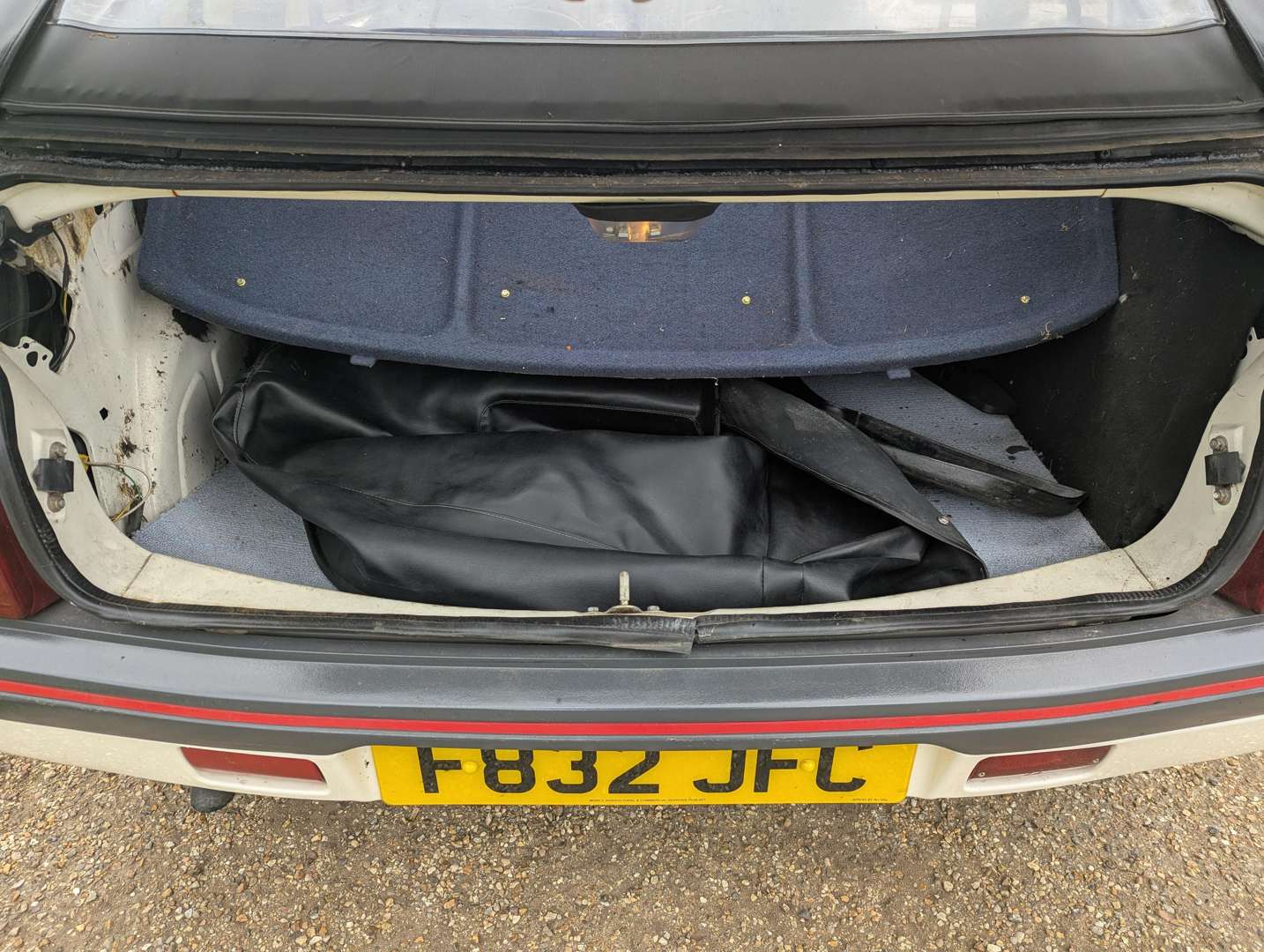 <p>1989 PEUGEOT 205 CABRIOLET JUNIOR</p>