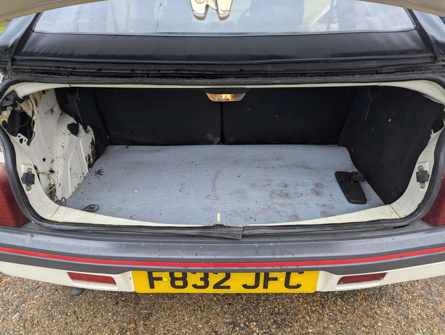 <p>1989 PEUGEOT 205 CABRIOLET JUNIOR</p>