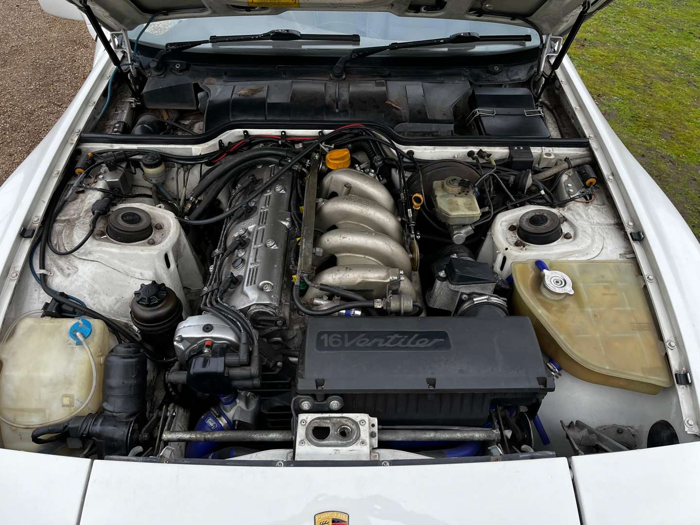 <p>1987 PORSCHE 944 S</p>