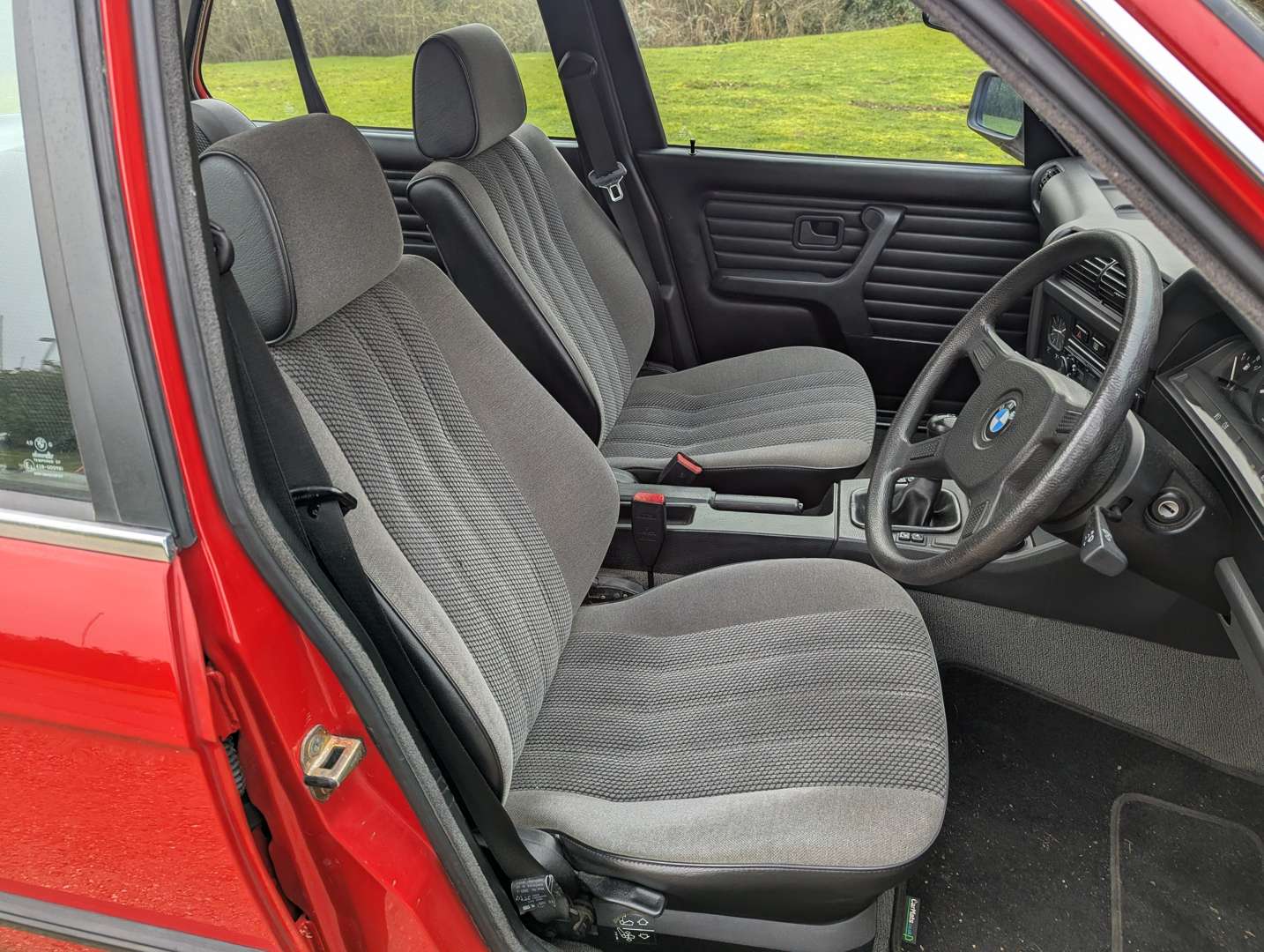 <p>1990 BMW 316I E30</p>